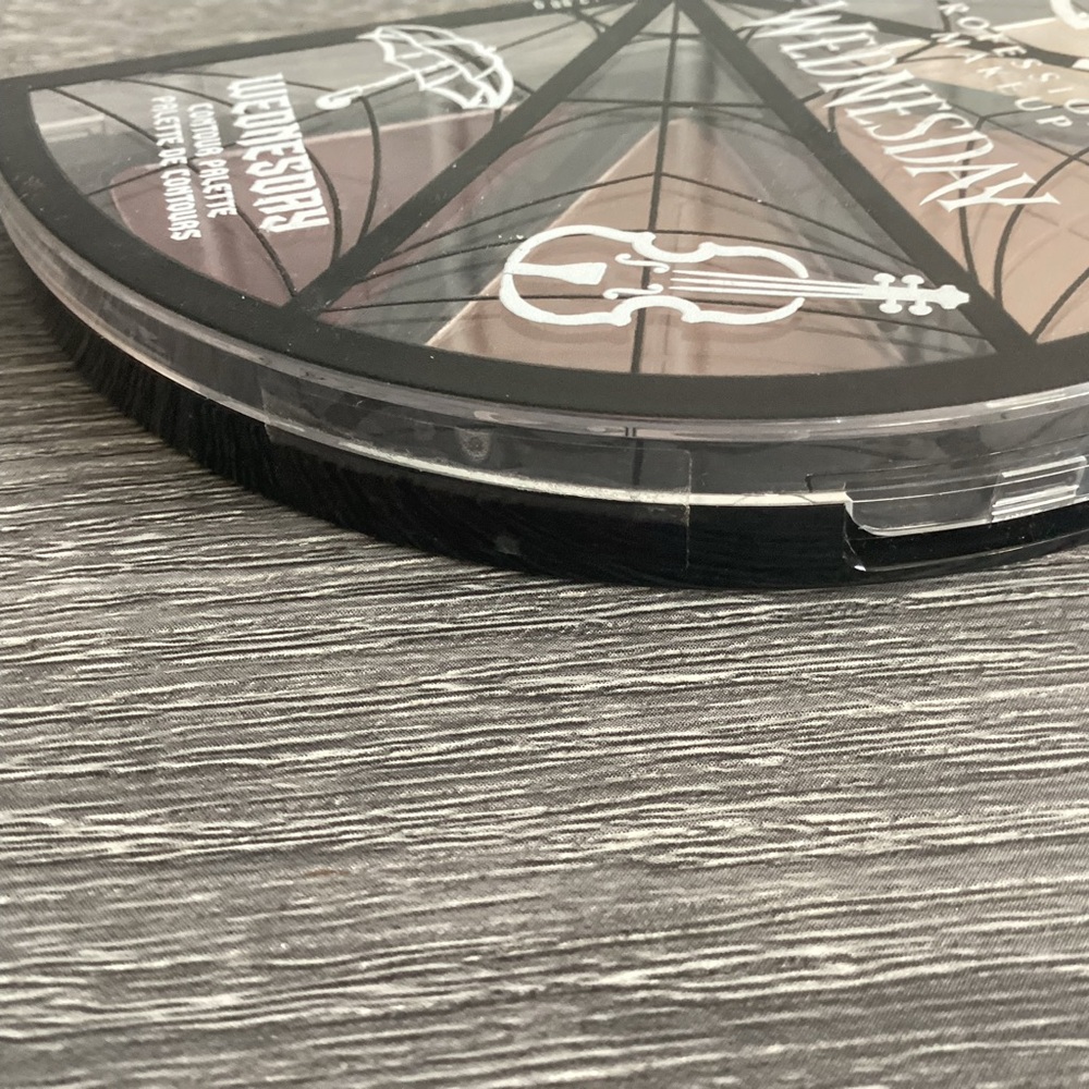 NYX PROFESSIONAL MAKEUP Wednesday Stained Glass Contour Palette - Picture 6 of 7